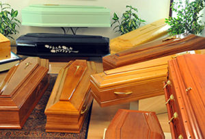 Showroom di bare, copricassa, urne funerarie, urne cinerarie Obelisco Cordioli Villafranca di Verona